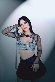 Contratar a Kimberly Loaiza